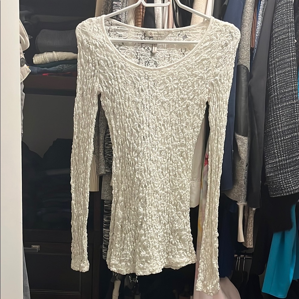 Elegant White Textured Women's Top